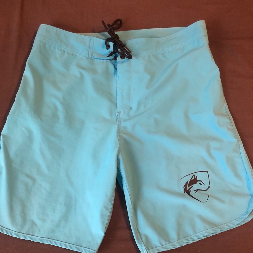 Alphalete board shorts